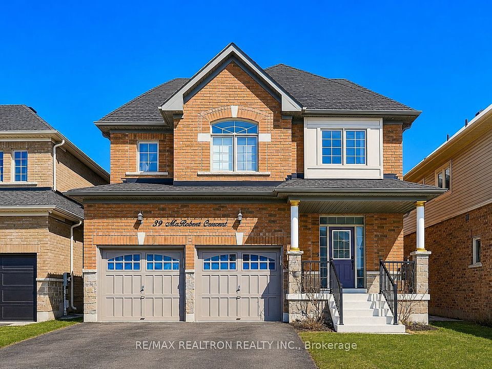 1st image of 39 McRoberts Cres