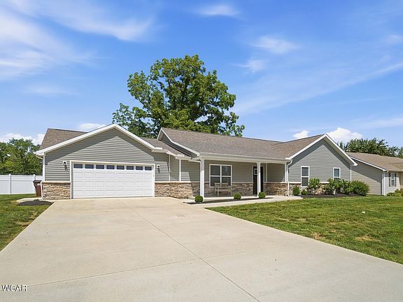 3rd image of 622 Hollar Dr