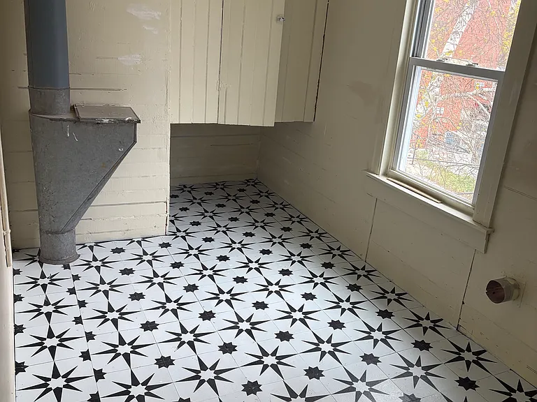 8 Prospect St #3 — Photo 15