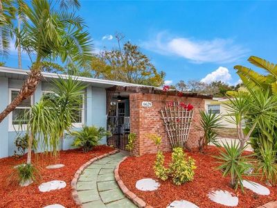 6629 Poinsettia Ave S, Saint Petersburg, FL, 33707