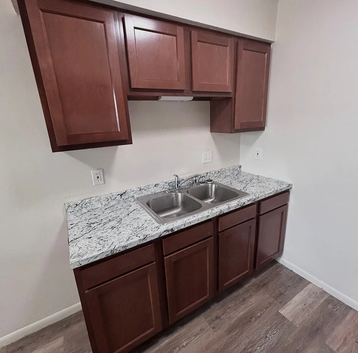 1 bed, 586 sqft, $695 — Photo 1