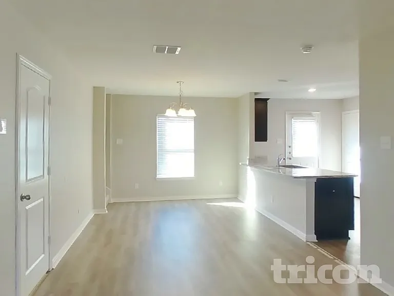 11826 Davalos Ln — Photo 5