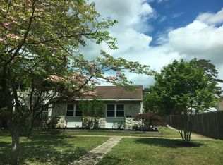 16 Colonial Square Dr, Lindenwold, NJ 08021