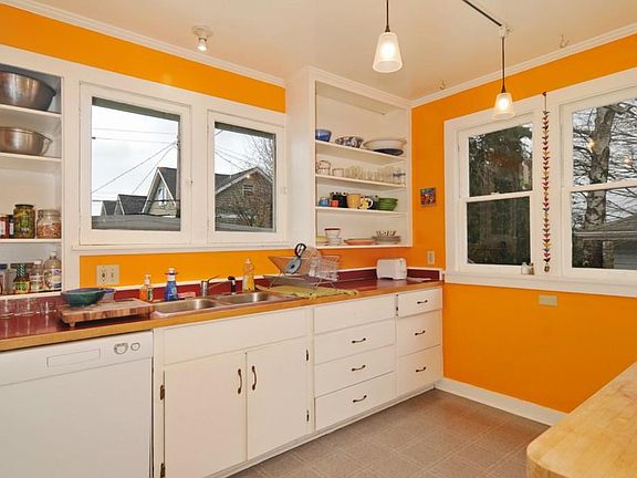 5th image of 5251 12th Ave NE Unit A