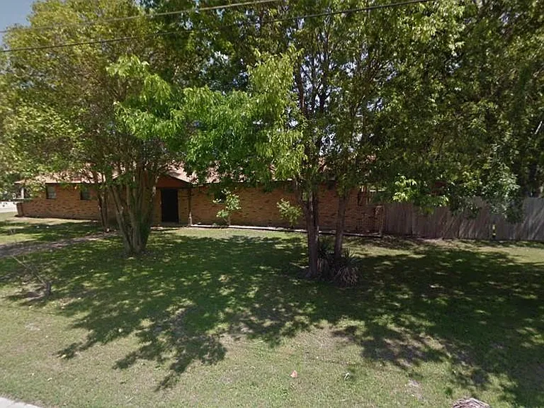 102 Chappell St — Photo 3
