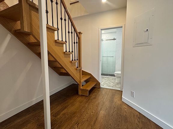 4th image of 689 Leonard St APT 3B