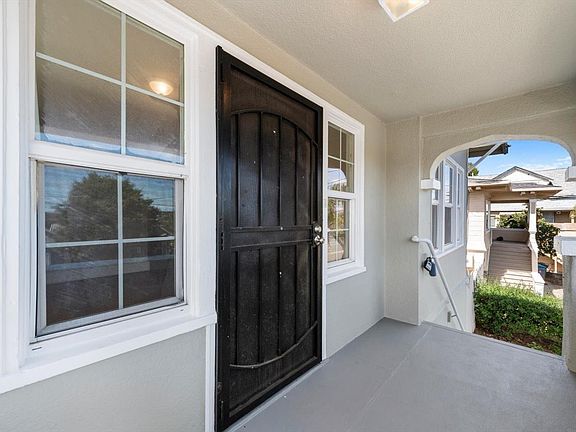 5th image of 1631 Sacramento Street
