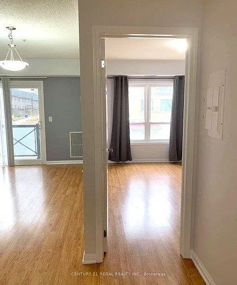 60 Mendelssohn St #112 — Photo 8