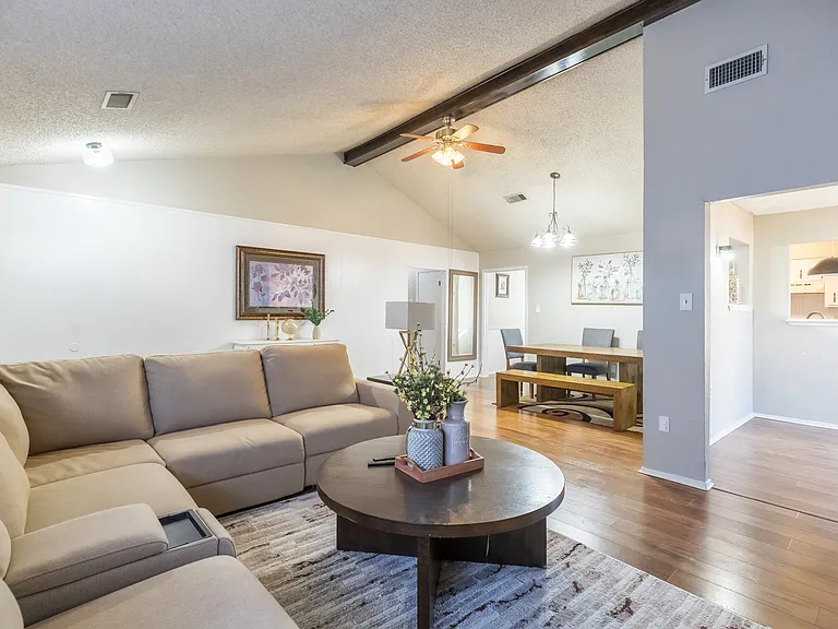5701 Quail Run St — Photo 6