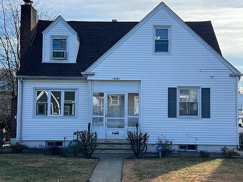 359 Madison Ave Photo 1