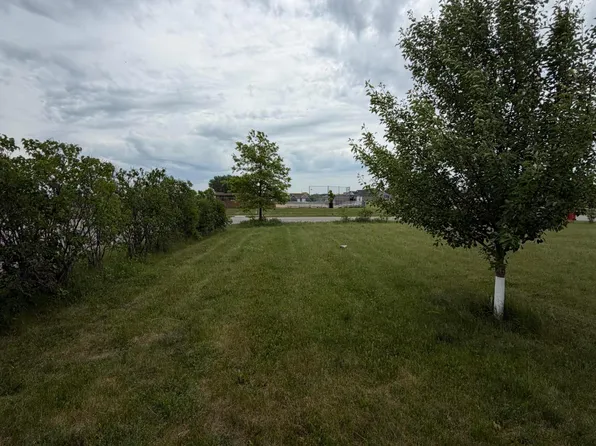 611 11th Ave NE, Kasson, MN 55944