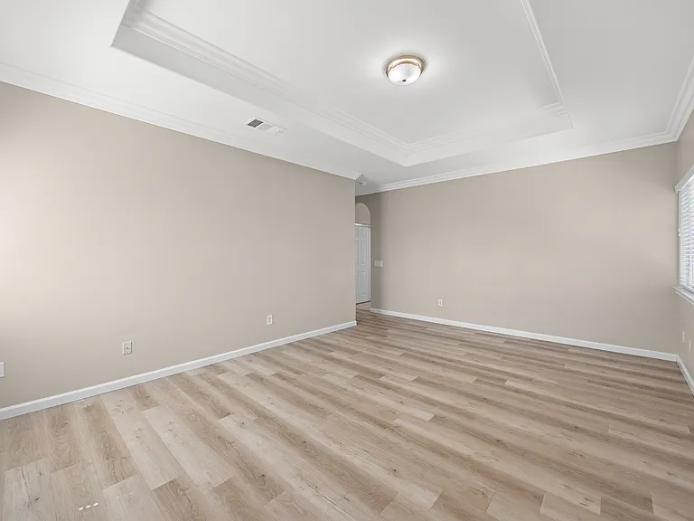 9911 Garibaldi Ave — Photo 21