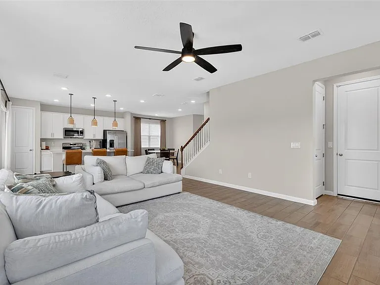 3710 Malad Way — Photo 13