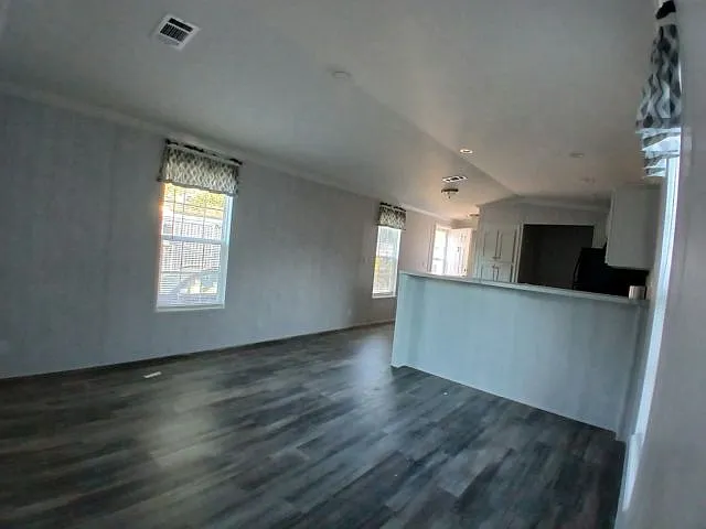 1631 Semon St #6 — Photo 8
