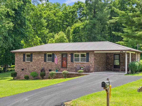 156 Pace Ave, Crossville, TN 38555