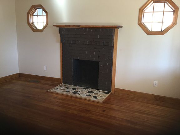 5th image of 502 F St