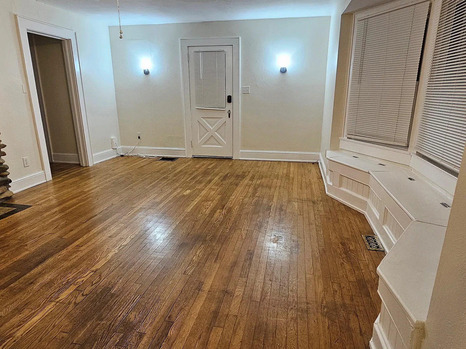 3 bed, 1364 sqft, $1,500 — Photo 4