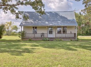 3791 Hollow Springs Rd, Bradyville, TN 37026