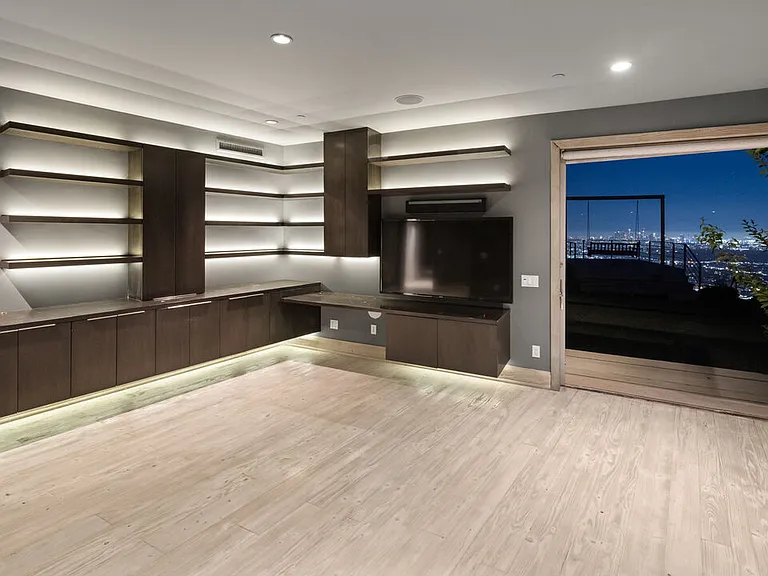 1600 Viewmont Dr — Photo 15
