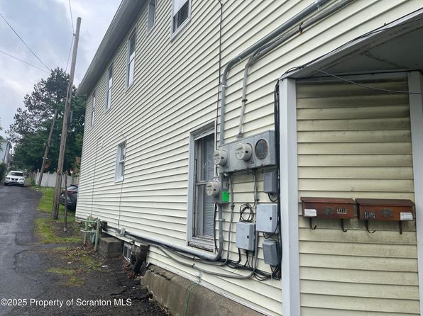 1405 Prospect Ave FLOOR 1