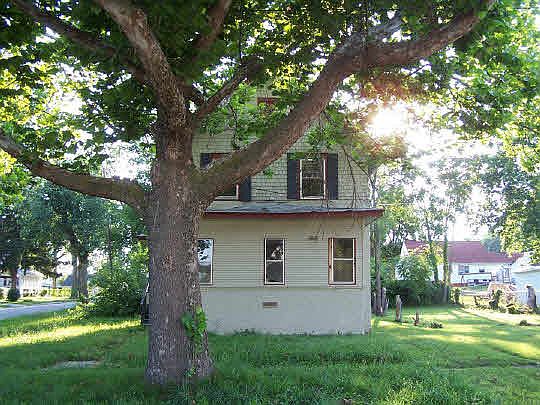 1st image of 227 S Johnston Ave