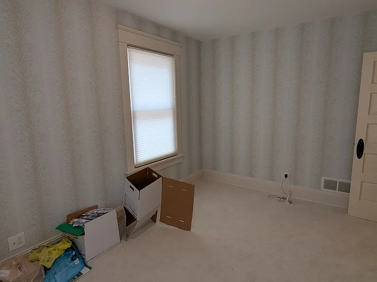 212 Chestnut Ave NE — Photo 46