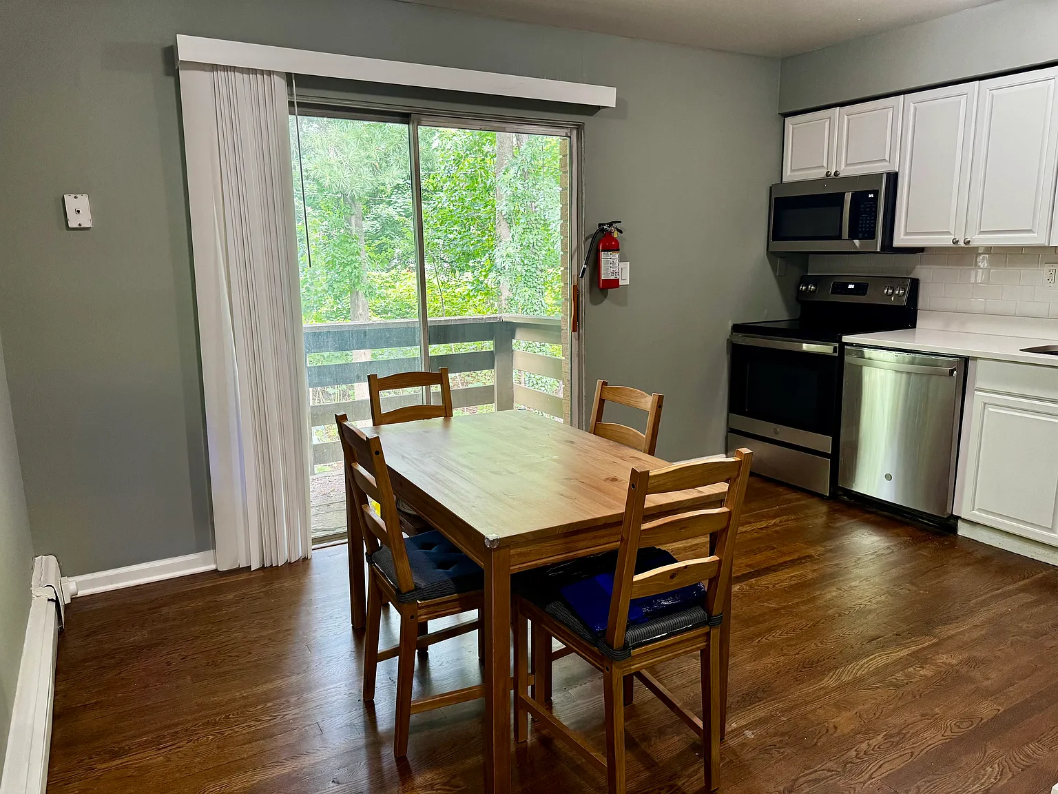 2 bed, $2,750 — Photo 3
