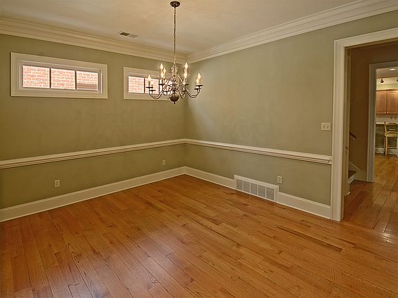 4th image of 1938 Arden Walk Ln