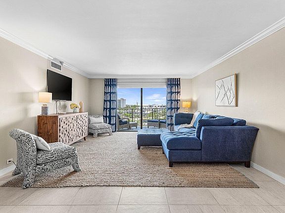 4th image of 1208 Marine Way #506