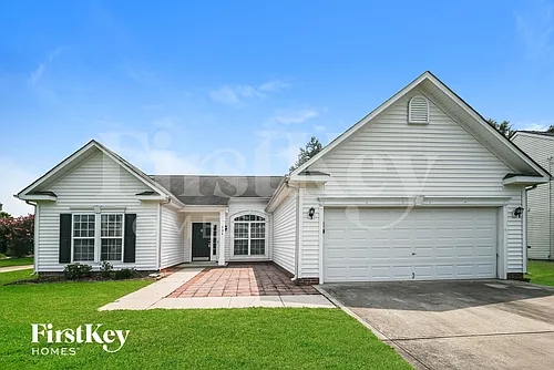 731 Georgie St Photo 1