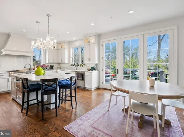 6311 Poe Rd, Bethesda, MD 20817