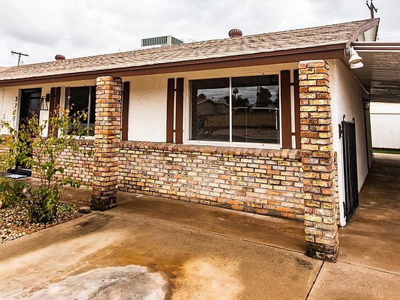 3rd image of 3721 W Gardenia Ave