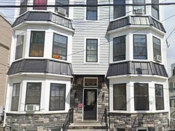 68 Napoleon St #3R, Newark, NJ 07105