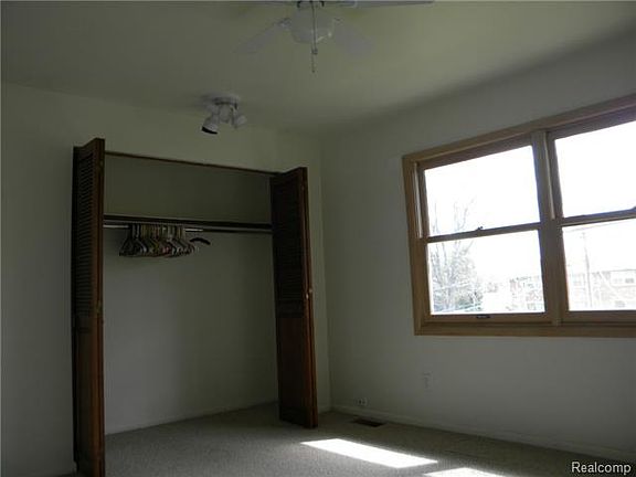 4th image of 2617 Kingstowne Dr #9