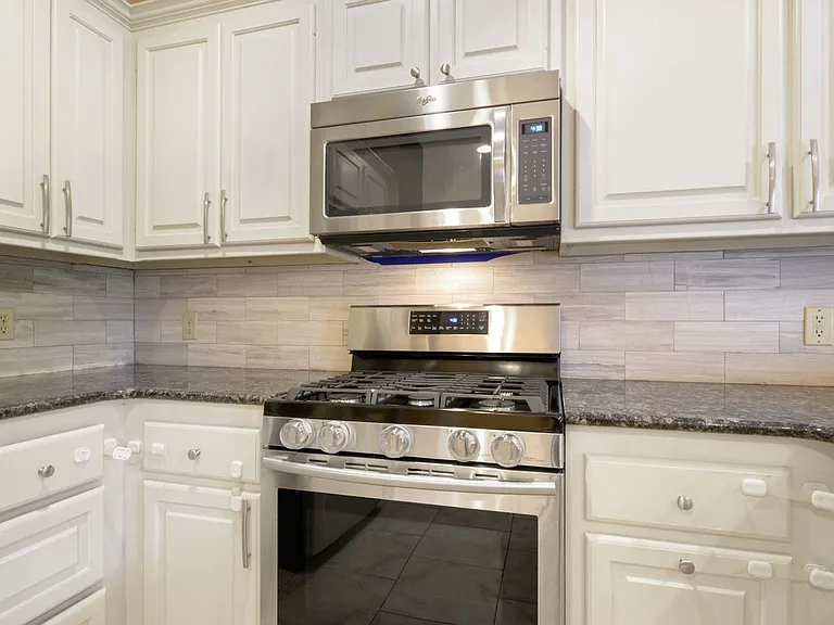 9442 Boone Dr — Photo 4