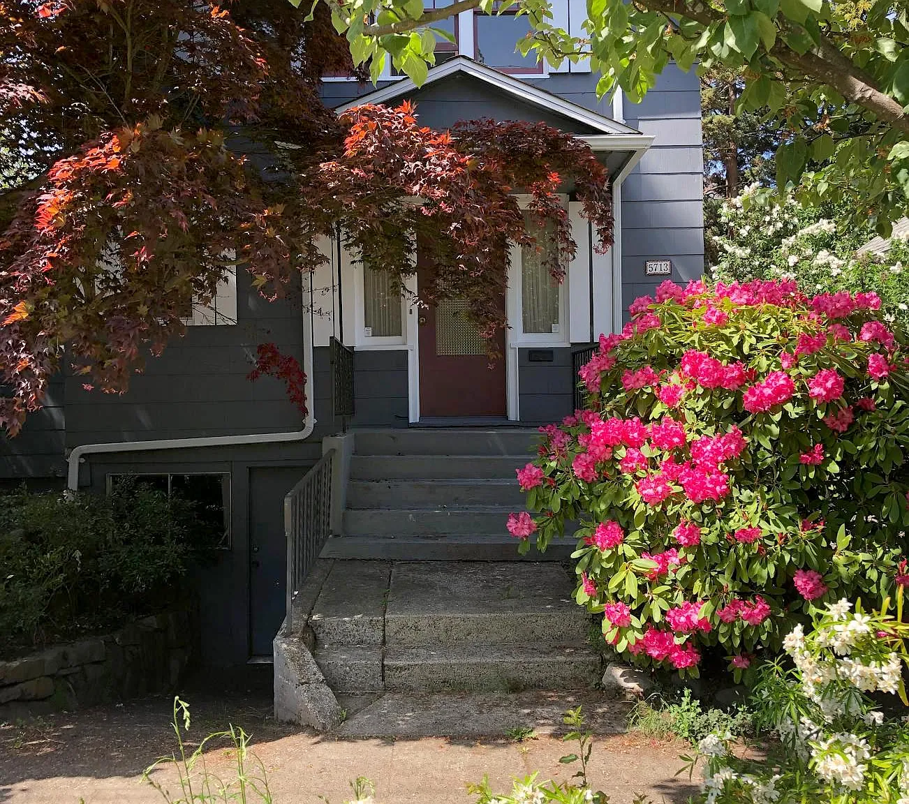 2 bed, 1.5 bath, 1360 sqft, $3,850 — Photo 1