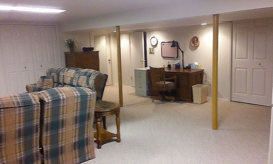2nd image of 8318 Forrest Dr