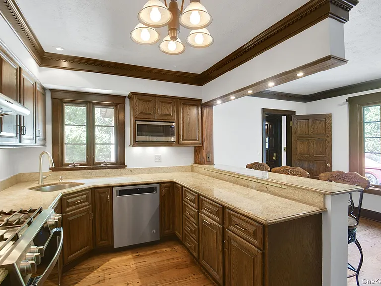 46 Fenimore Rd — Photo 10