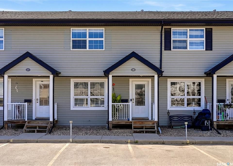 1st image of UNIT 18-4500 Child AVENUE