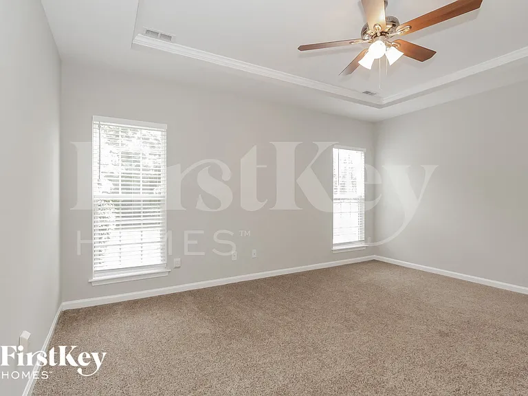 9708 Spring Park Dr — Photo 8
