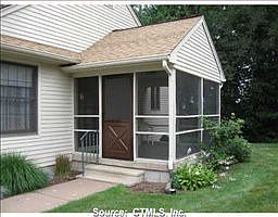 1st image of 31 Rockhaven Dr