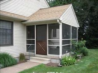 31 Rockhaven Dr, Glastonbury, CT 06033