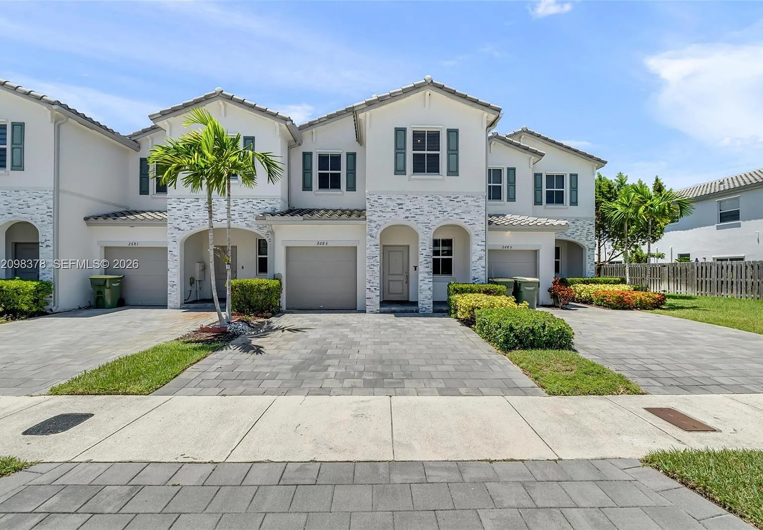 Keys Gate Residential — Photo 1