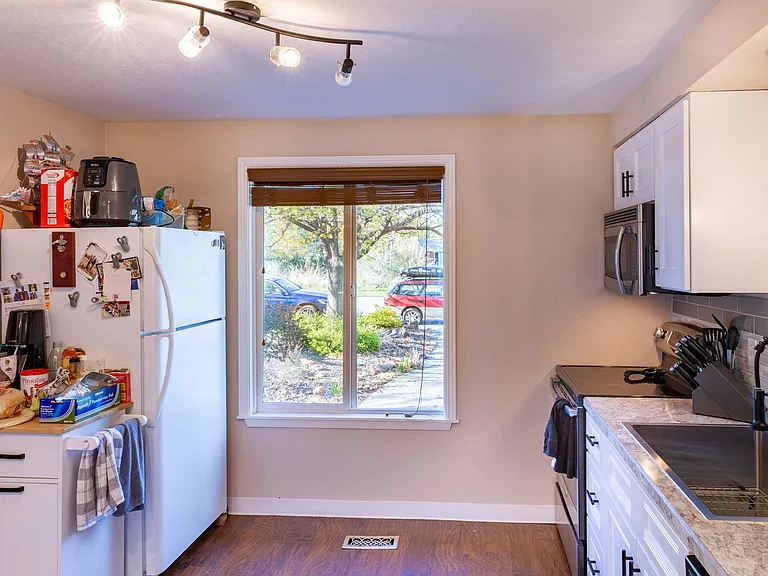 1855 E Boise Ave — Photo 6