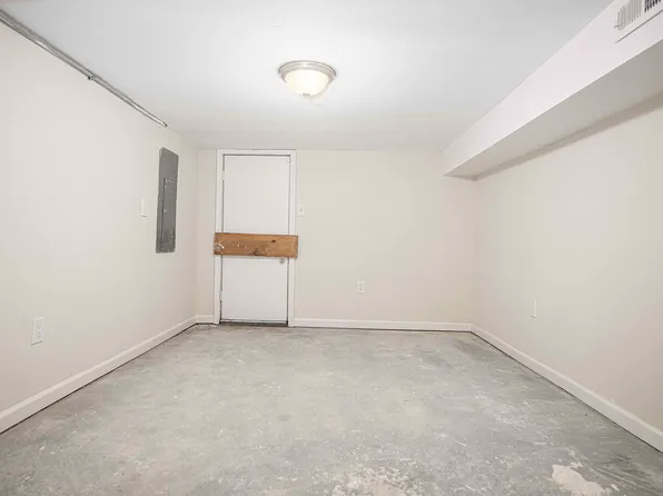 1804 E Lanvale St, Baltimore, MD 21213