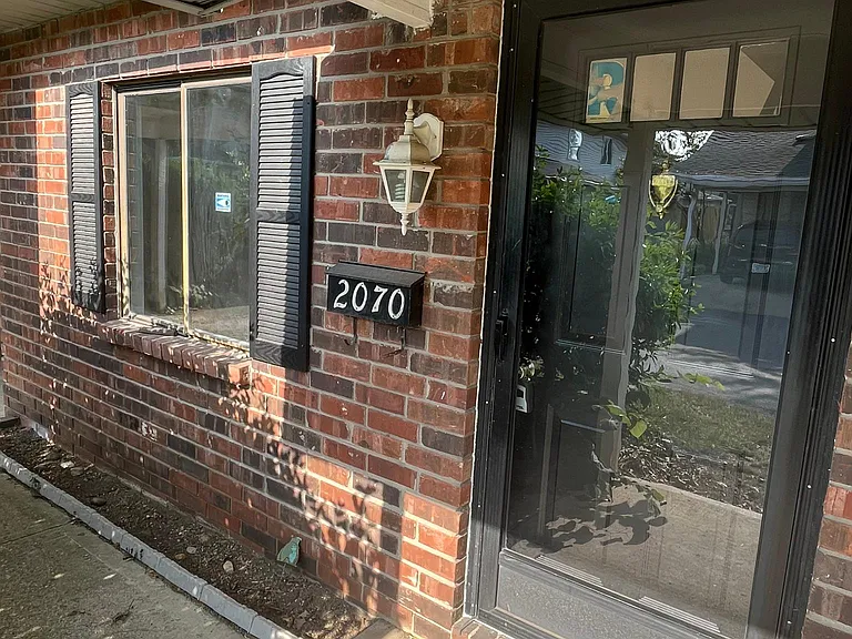 2070 Kingdom Dr — Photo 3
