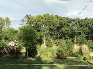 760 N Taylor Ave, Kirkwood, MO