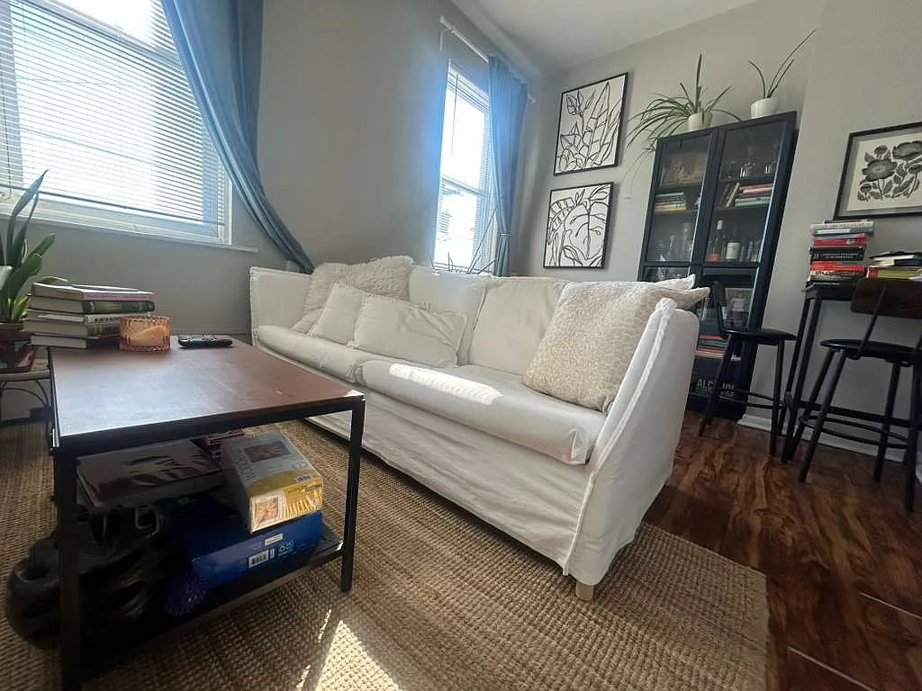 1 bed, $1,050 — Photo 3