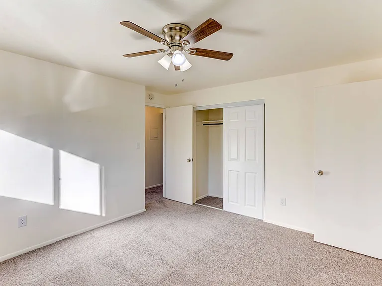 Heritage Apartments — Photo 20