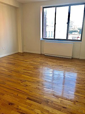 4th image of 179 Grand St APT 6C